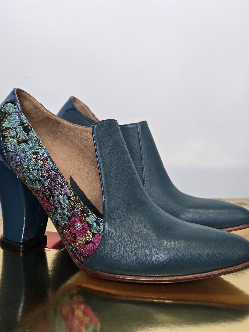 John Fluevog Teal Leather Heels with Multicolor Floral Embroidery - Picture 2 of 13